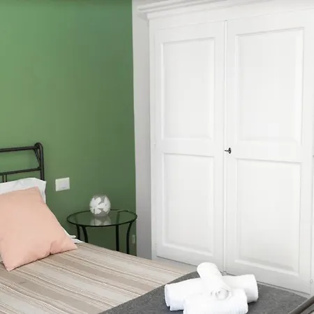 公寓 Alice In Wonderland *