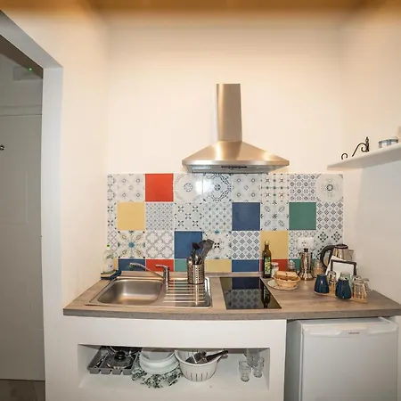 Alice In Wonderland * 那不勒斯