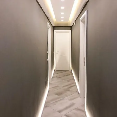 Alice In Wonderland Apartament *
