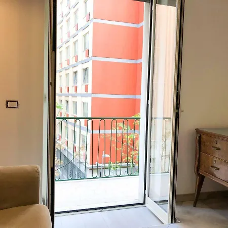 公寓 Alice In Wonderland