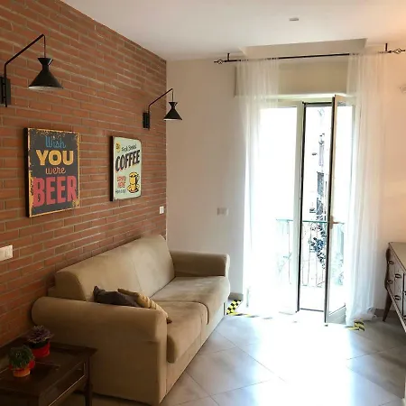 Alice In Wonderland Apartament Neapol