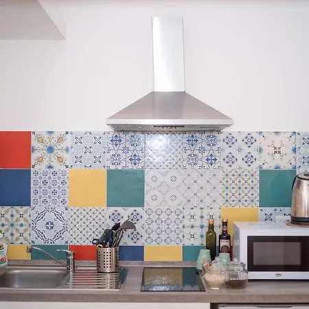 Alice In Wonderland * Napels